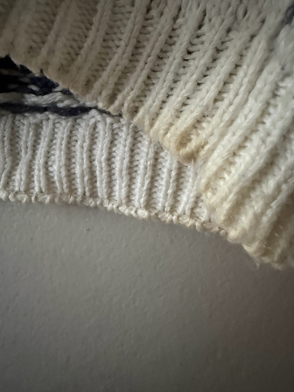 Hand Knit Jamie Scott Cream Floral Fair Isle Knit Sweater Vintage Size Medium - Picture 8 of 9
